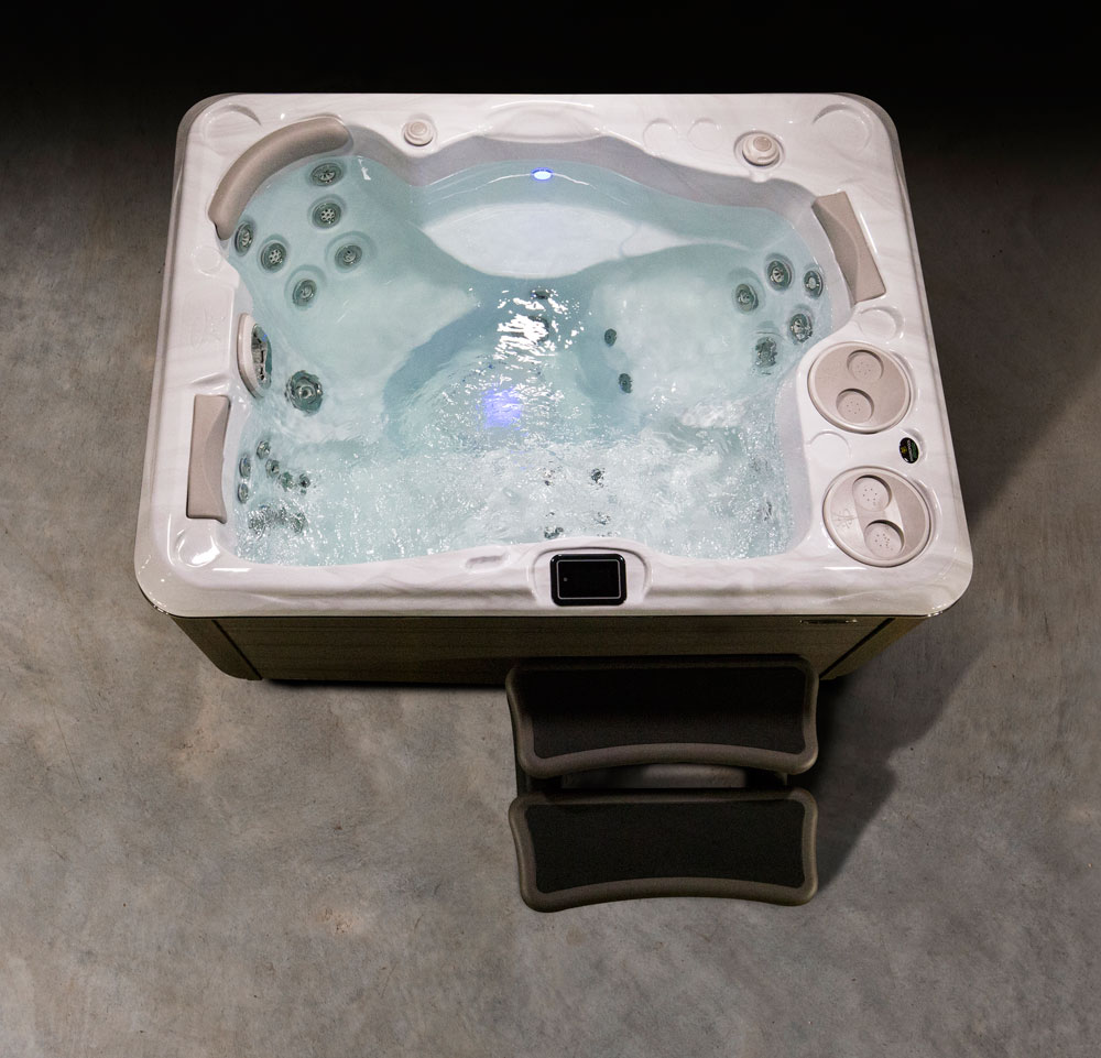 Self-cleaning 395 Hot Tub