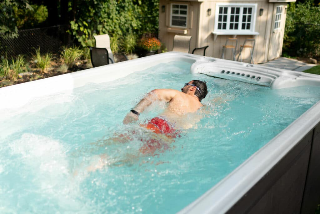 How do swim spas work?